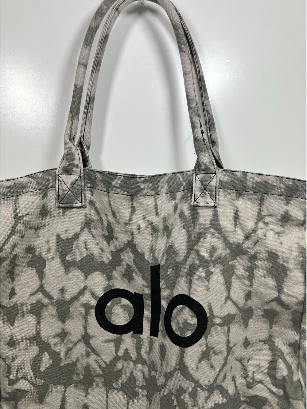ALO YOGA Gray Tote Bag Carey On Canvas Large Gym Travel - Picture 2 of 4
